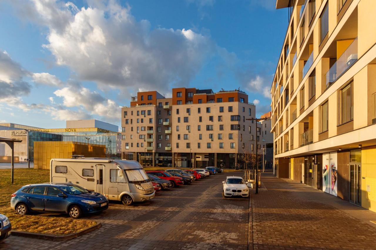 Golden Apartments Rezidence Nová Karolina II. Ostrava Esterno foto